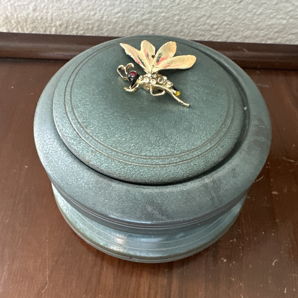Vintage 1940s Metal Powder Puff Music Lidded Box 4 Inch Wind-Up Works Insect